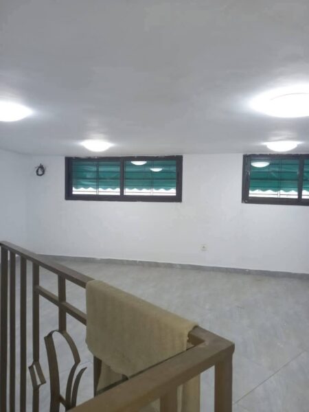 Location d'entrepôt sur Abidjan