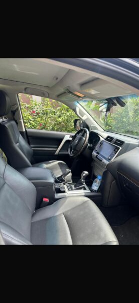 Location de Toyota Prado sur Abidjan