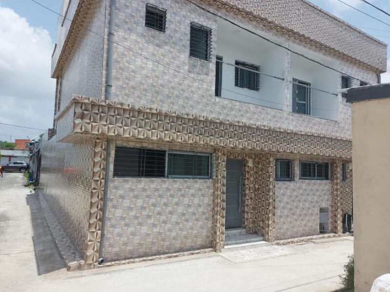 Location d'un Duplex 4 pièces sur Attoban