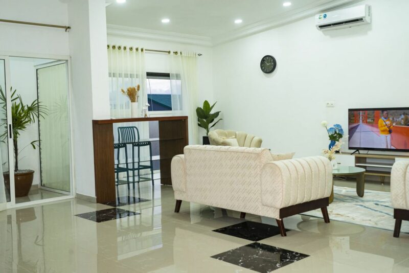 Location d'un appartement 4 pièces sur Riviera Golf