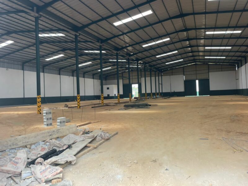 Location d'un entrepôt sur Yopougon