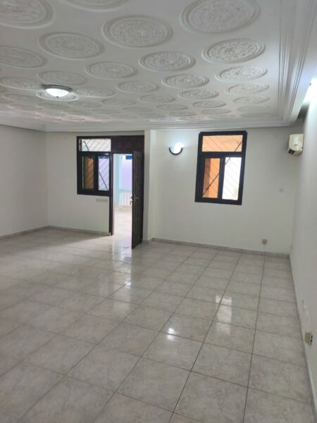 Location de Villa basse de 4 pièces avec deux dépendances