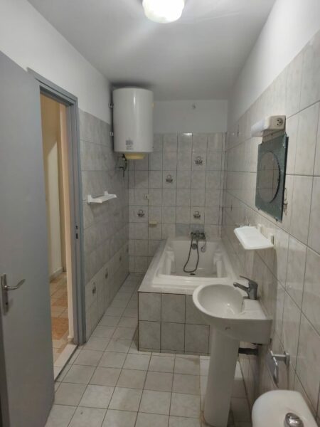 Location de Villa basse de 4 pièces avec deux dépendances