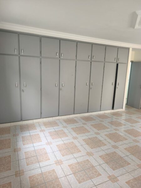 Location de Villa basse de 4 pièces avec deux dépendances