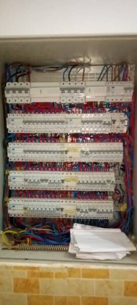 Electricien professionnel à vôtre service