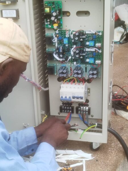 Electricien professionnel à vôtre service