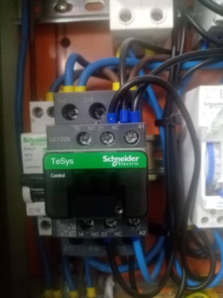 Electricien professionnel à vôtre service