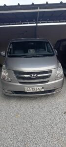 Location de Hyundai H1 11 places sur Abidjan
