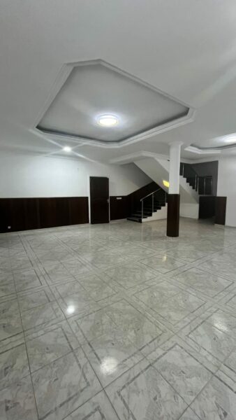 Location de duplex 14 pièces de haut standing sur Abidjan