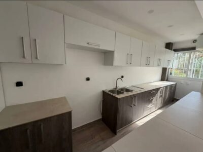 Location d'un appartement de 2 pièces sur Marcory Zone 4