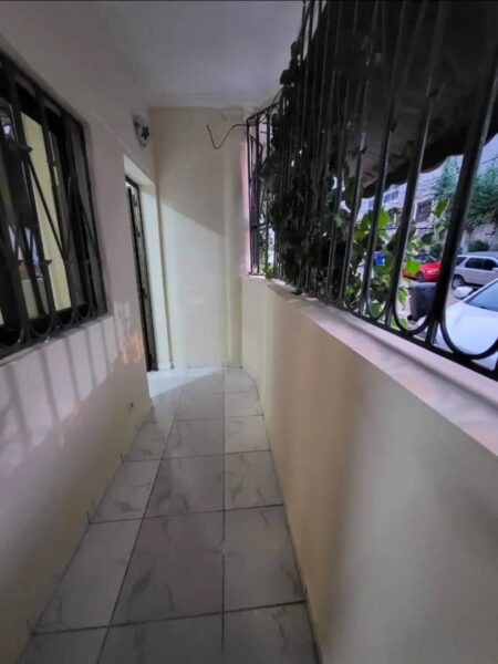 Location de Studio Américain sur Abata