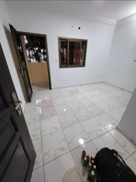 Location de Studio Américain sur Abata