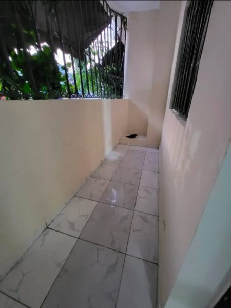 Location de Studio Américain sur Abata