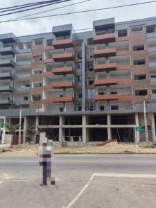 Location d'appartement de 3 et 5 pièces sur M'badon