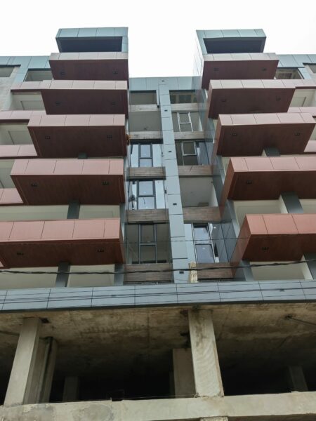 Location d'appartement de 3 et 5 pièces sur M'badon