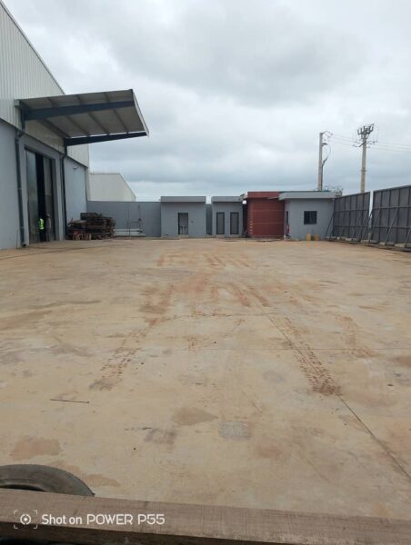 Locations d'entrepôt sur Abidjan