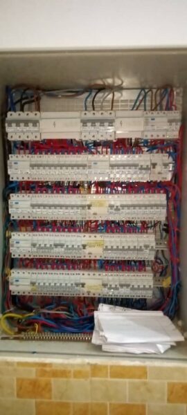 Electricien professionnel à vôtre service