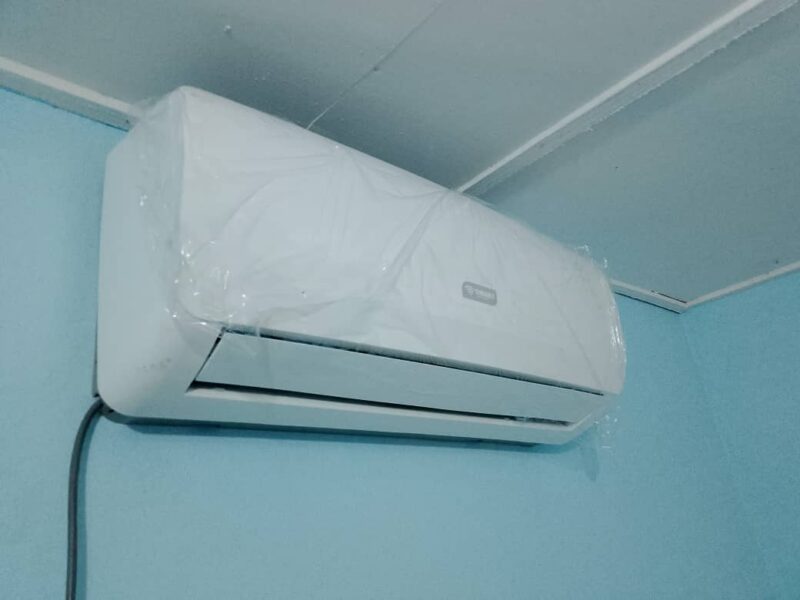 Installateur de climatiseur professionnel