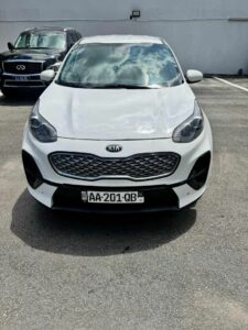 Location de Kia Sportage sur Abidjan