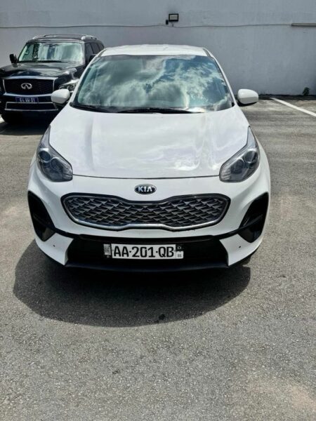 Location de Kia Sportage sur Abidjan