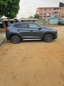 Location d'une Hyundai Tucson sur Abidjan