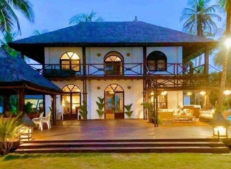 Location d'une superbe villa de 6 pièces sur Assinie