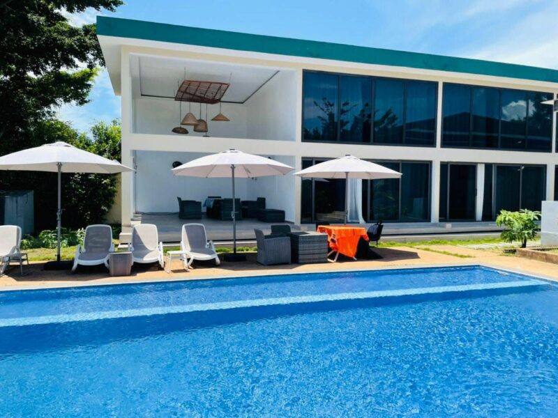 Location d'une superbe villa de 4 pièces sur Assinie