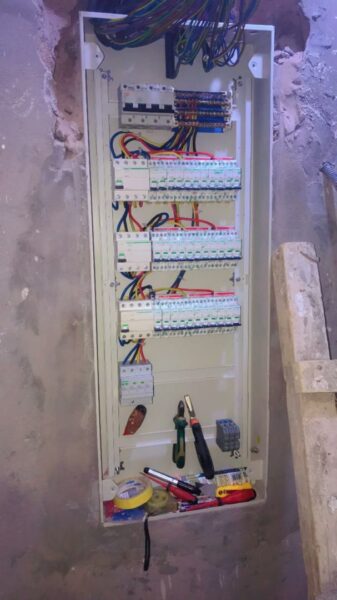 Electricien professionnel à vôtre service