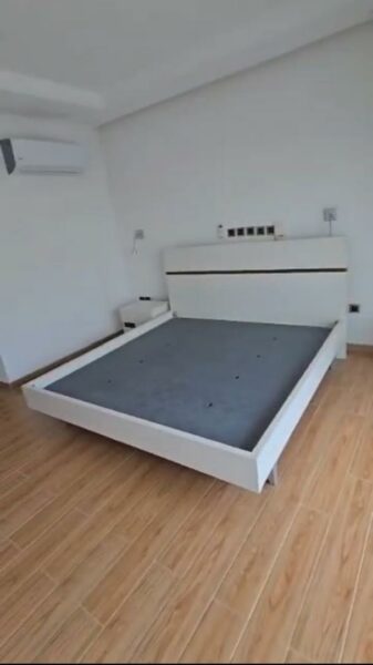 Location d'un appartement de 4 pièces sur Cocody Berverly