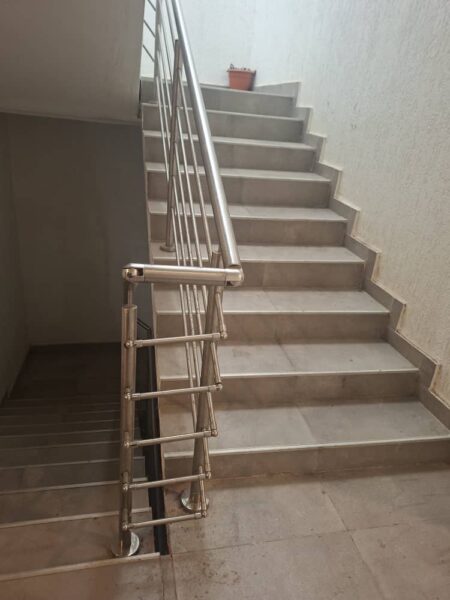 Location d'un appartement de 3 pièces sur Cocody