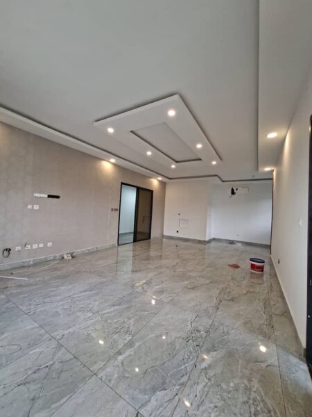 Location d'un appartement de 3 pièces sur Cocody