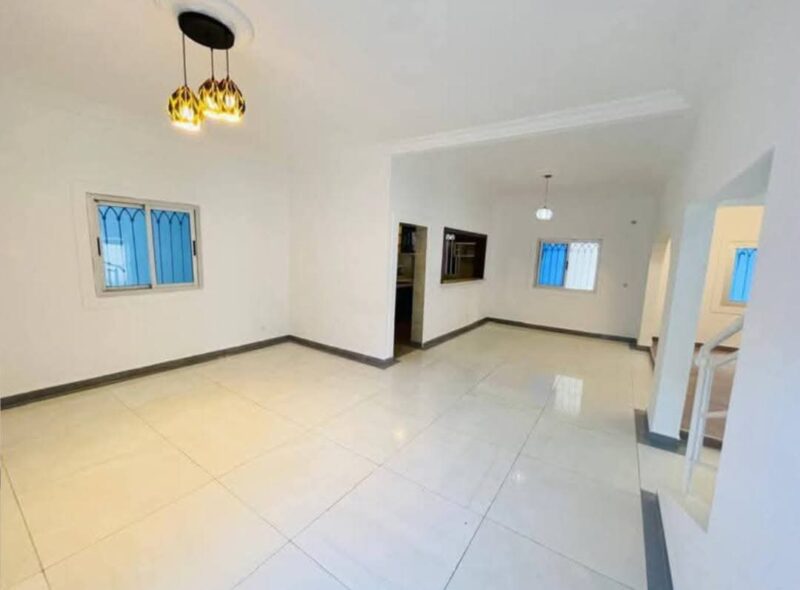 Location d'un duplex de haut standing sur Faya