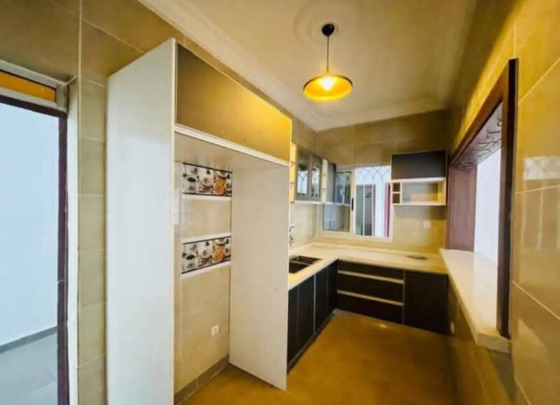 Location d'un duplex de haut standing sur Faya