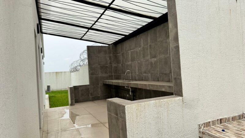 Location d'un triplex de 6 pièces haut standing