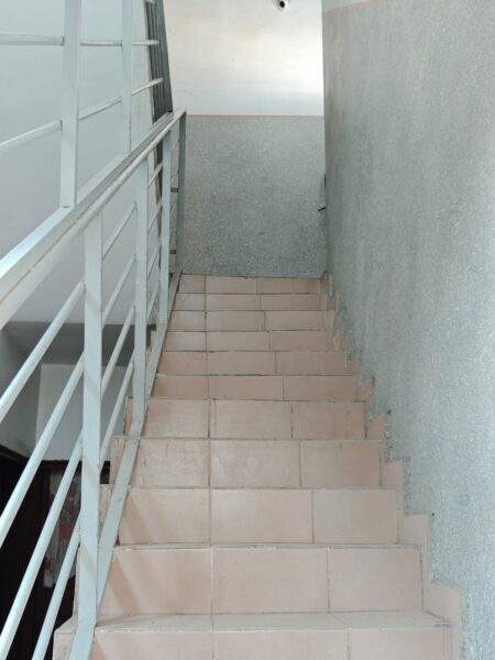 Location d'un appartement de 2 pièces sur Yopougon