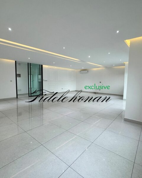 Location d'un appartement de 4 pièces haut standing sur M'badon