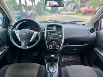 Location d'une Nissan Almera