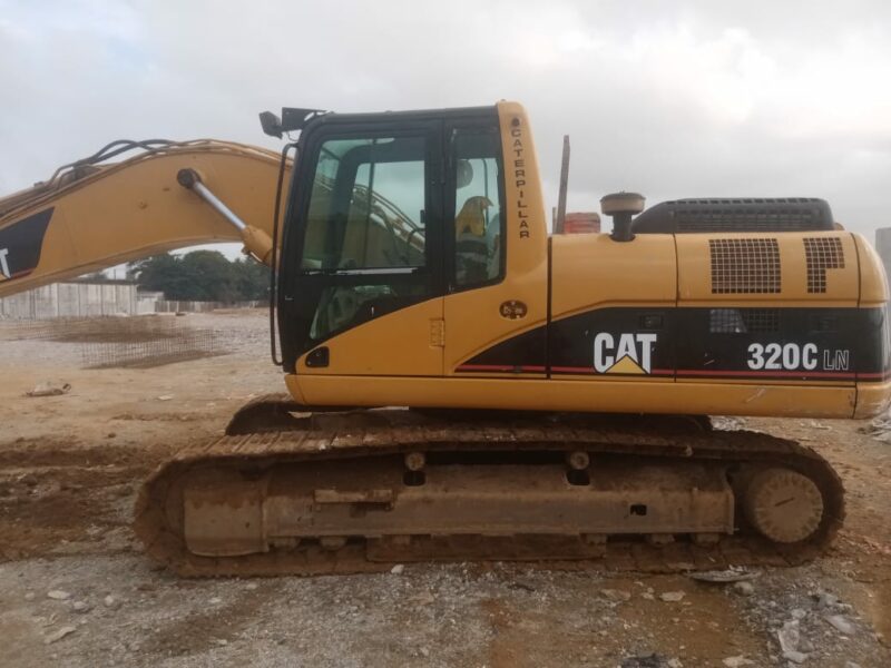 Location d'une pelle hydraulique