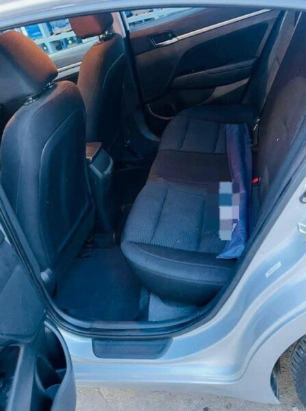 Location d'une Hyundai Elantra sur Abidjan