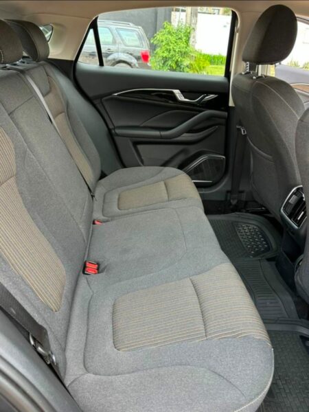 Location de berline Bestune