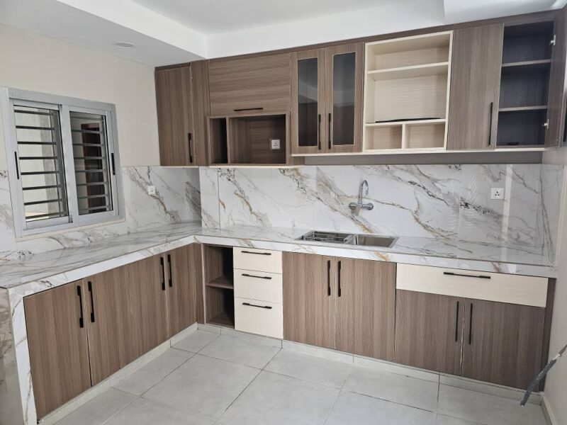 Location de villa duplex de 5 pièces sur Riviera 3