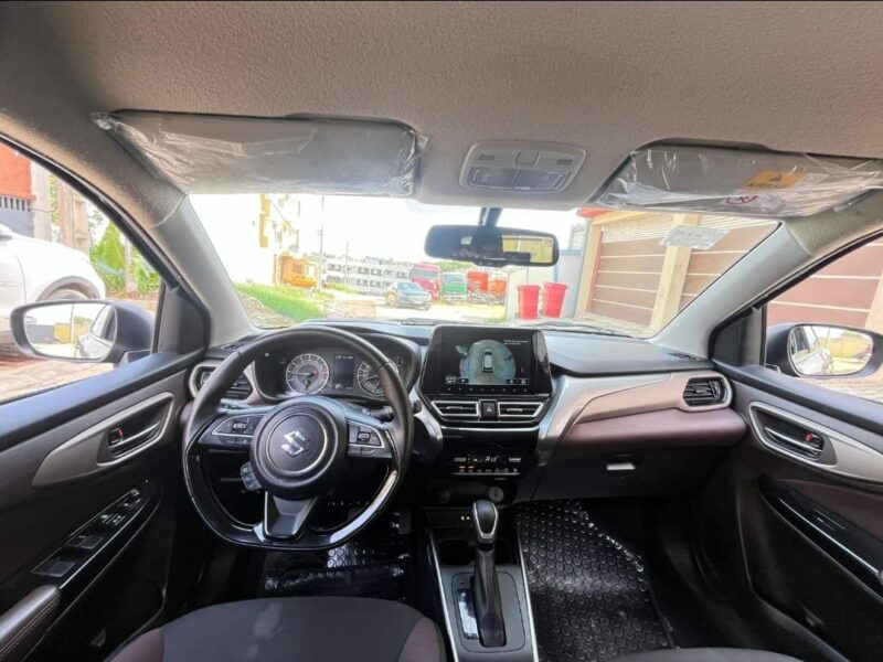 Location de Suzuki Fronx sur Abidjan