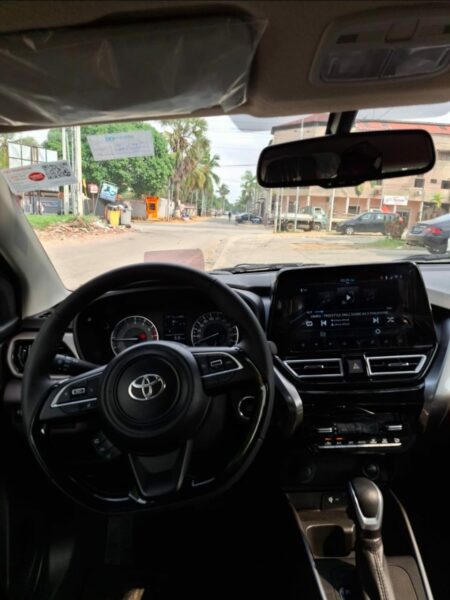 Location de véhicule starlet cross