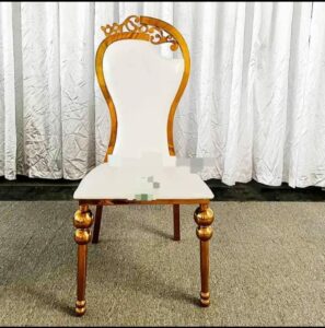 Location de chaise blanche pour vos évènements