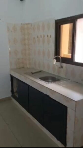 Location d'un appartement 3 pièces sur Yopougon