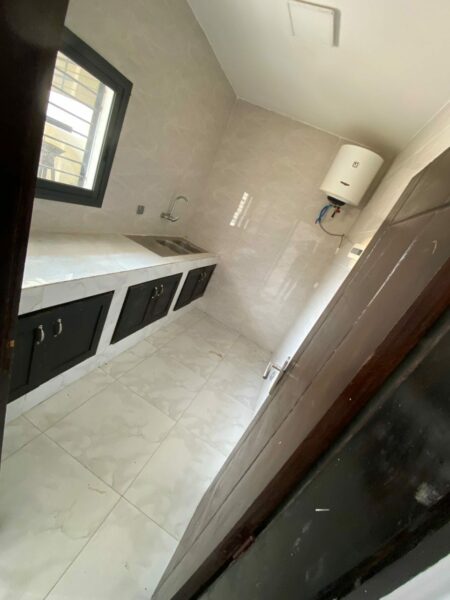 Location d'un appartement de 2 pièces sur Grand Bassam