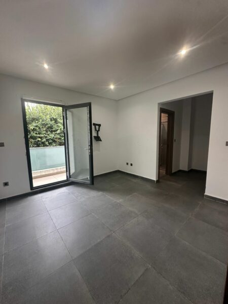 Location d'un appartement de 4 pièces sur M'badon