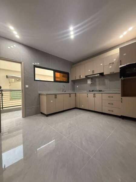 Location d'un appartement de 3 pièces sur Angré Djorogobité