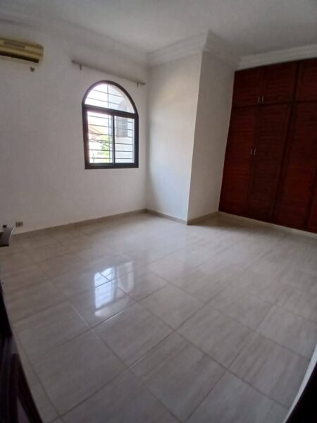 Location de duplex 12 pièces sur Faya