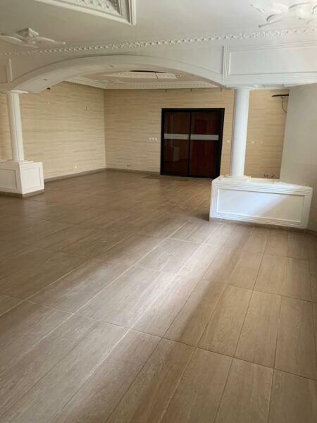 Location de duplex 12 pièces sur Faya